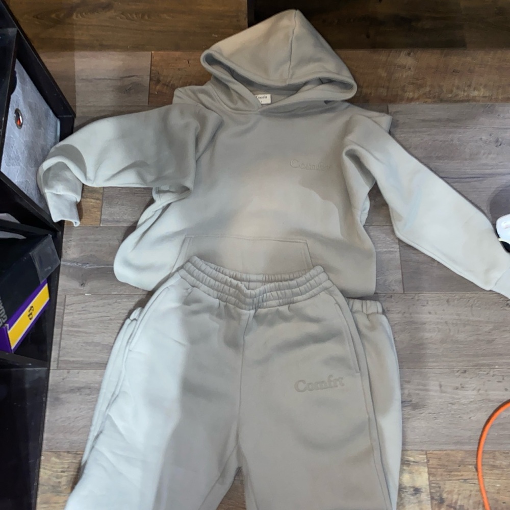 Men's Cozy Hoodie and Jogger Set - Light Gray